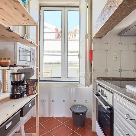 Rua Dos Remedios 179 *