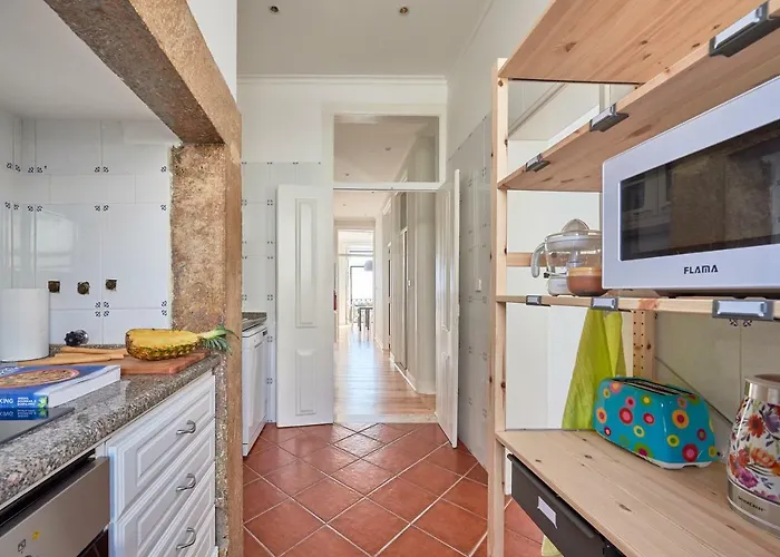 Rua Dos Remedios 179 *