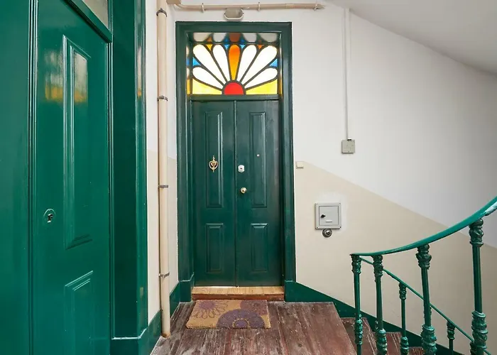 Rua Dos Remedios 179 *