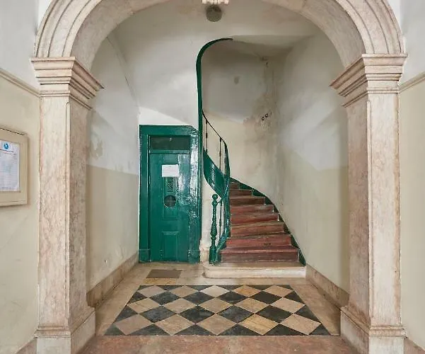 Rua Dos Remedios 179 شقة *