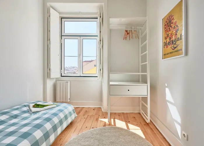 شقة Rua Dos Remedios 179 *