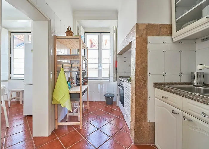 Rua Dos Remedios 179 *